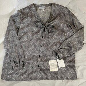NWOT Womens Sz 1X 100% Silk Button Down Blouse w/ built in Scarf Saks Fifth Ave